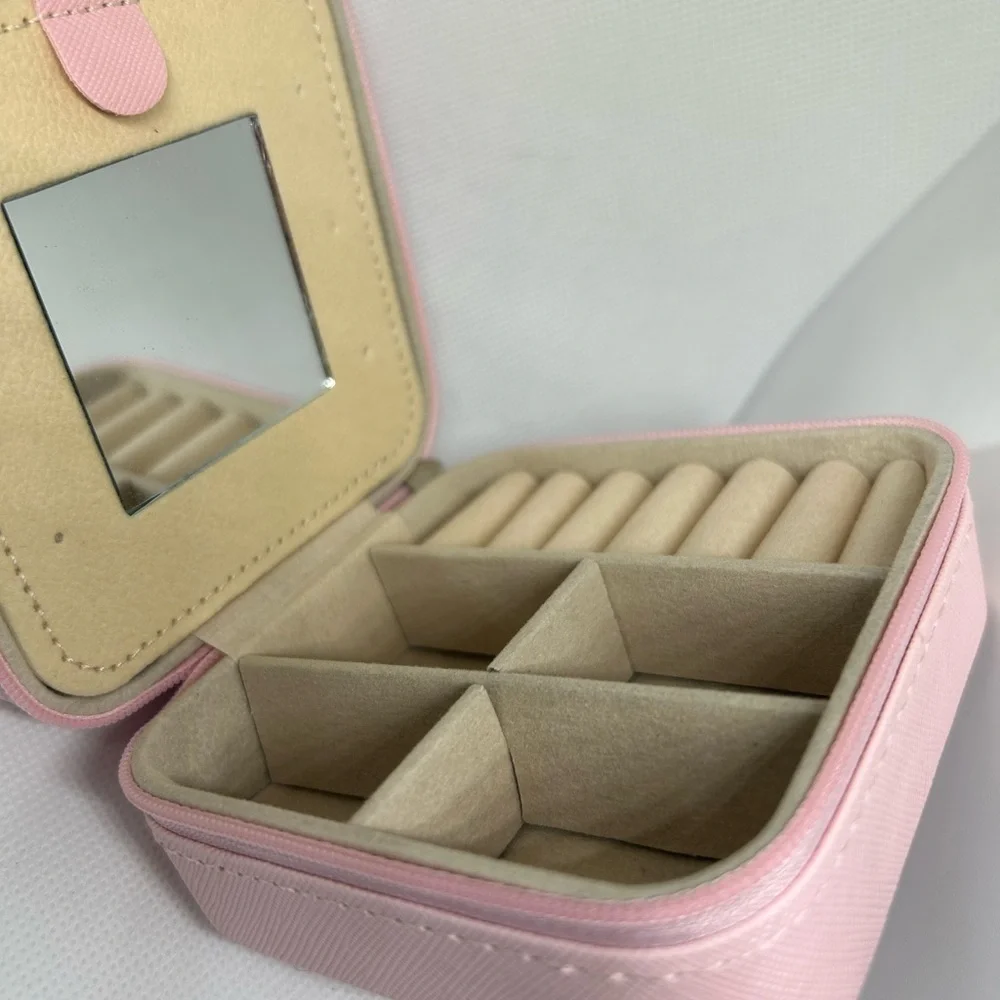 Elegant Pink Mirror Jewelry Organizer‎